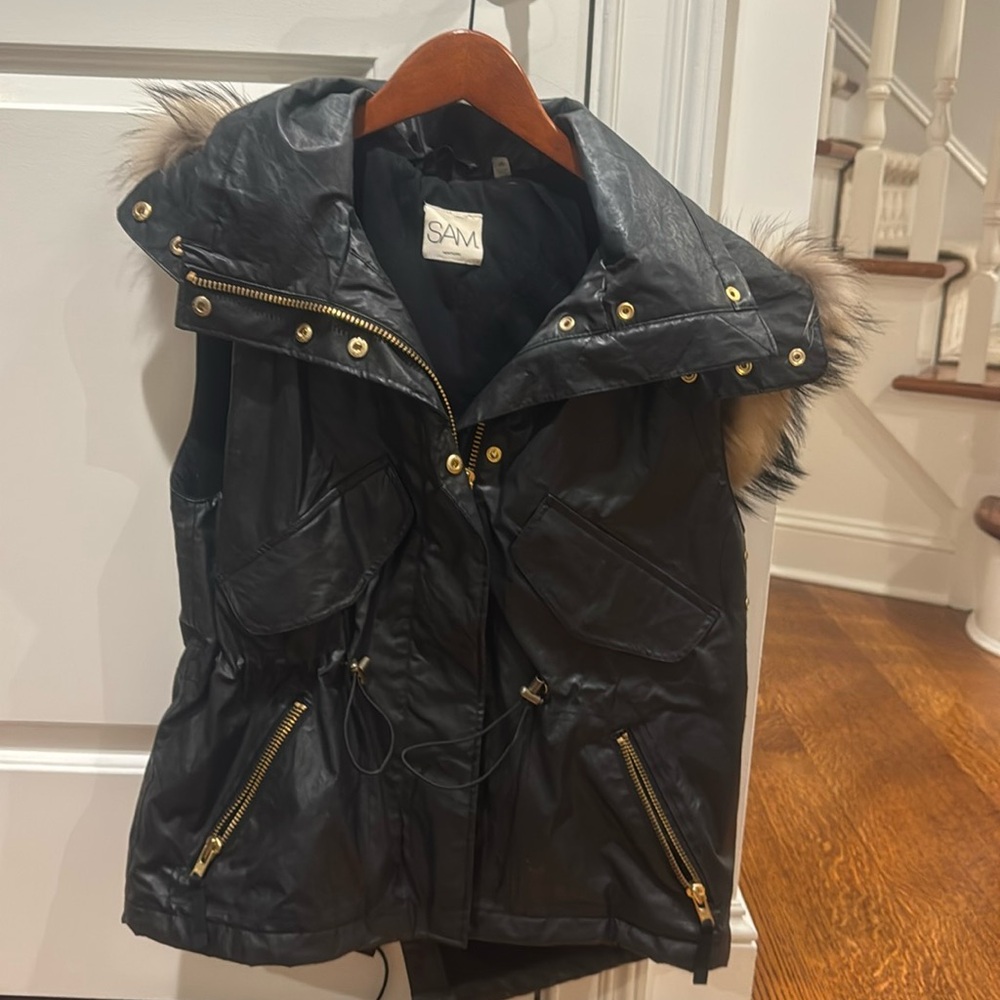 Women’s SAM. Matte black leatherette black leather vest